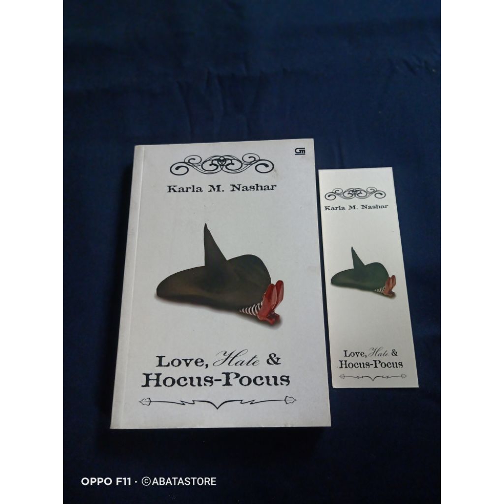 NOVEL KARLA M NASHAR LOVE HATE & HOCUS POCUS