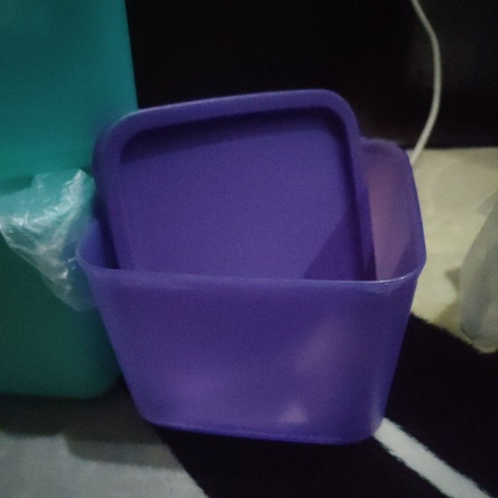 medium square away