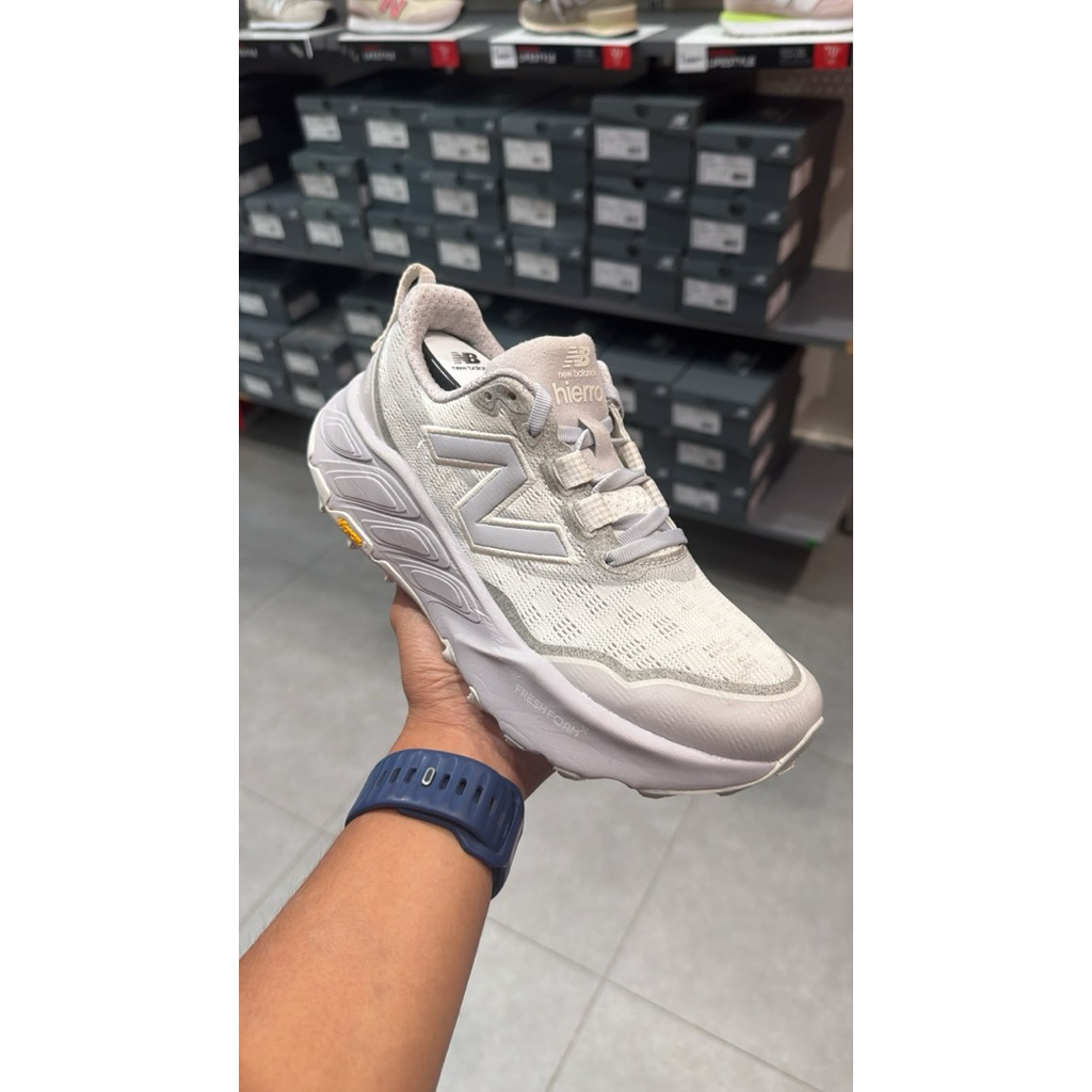 New balance hierro 9