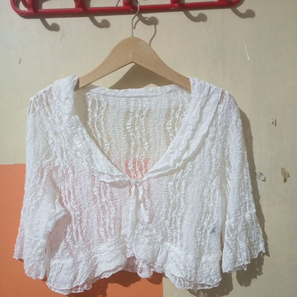Outer crop ruffle crincle