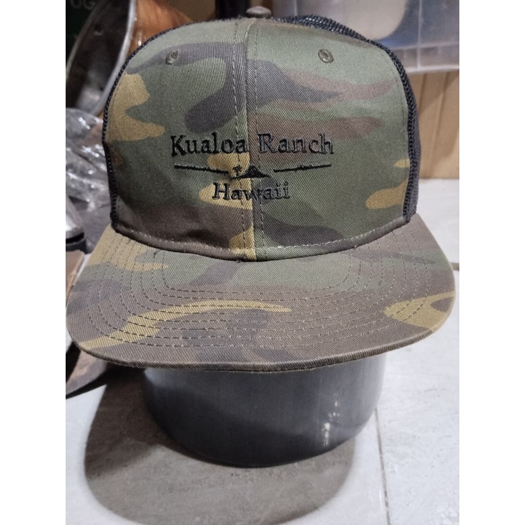 Topi Otto Cap Kualoa Ranch Hawaii Camo Trucker Snapback Second Vintage