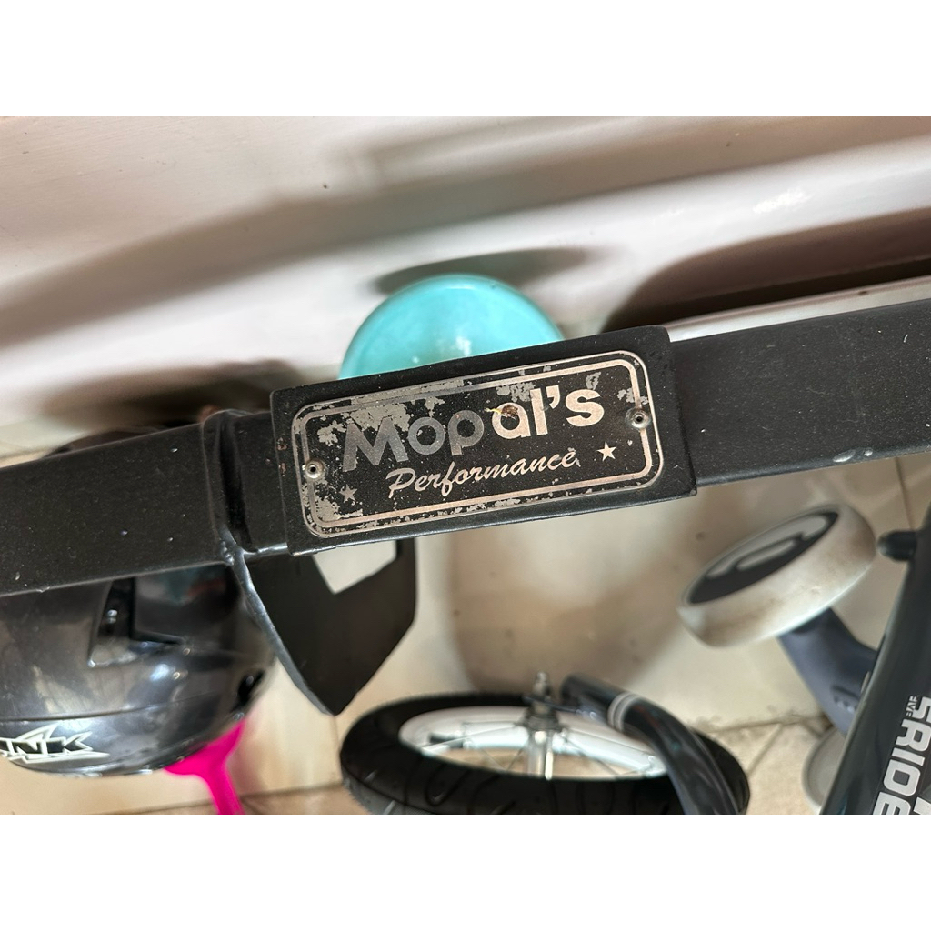 Towing Pajero Mopals