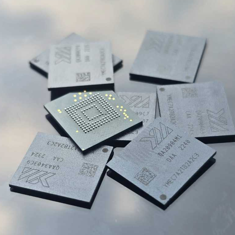 ic eMMC BGA 153 MERK RANDOM 64GB NOT CLEAN RPMB