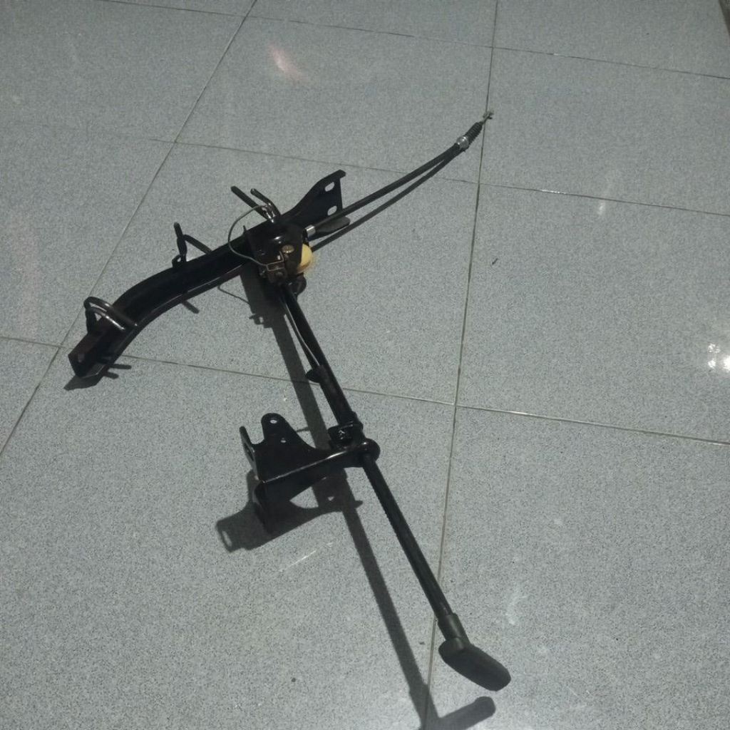 Tuas handrem/rem tangan Mitsubishi L300 original copotan