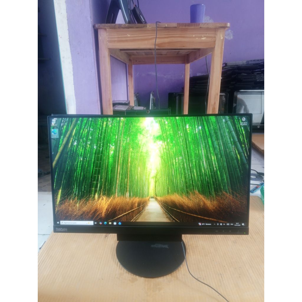 MONITOR LED LENOVO TIO 24 GEN 3 TOUCHSCREEN BISA MODE AIO ATAU MONITOR UDAH ADA CAMERA BREAKET BUAT 
