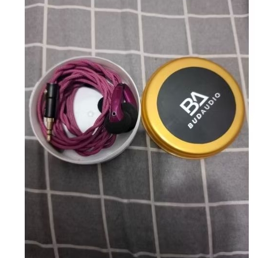 Earbud