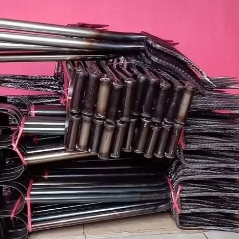 Garpu pertanian alat penggembur tanah