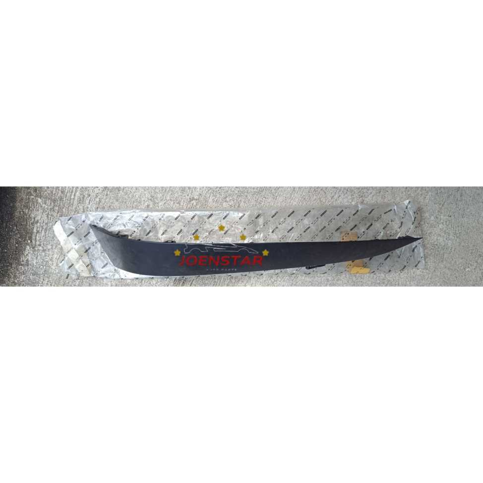 GARNISH COVER ATAS BEMPER NISSAN EVALIA  2012 2013 2014 2015 2016 ASLI NEW ORIGINAL - 62025-3LTOA
