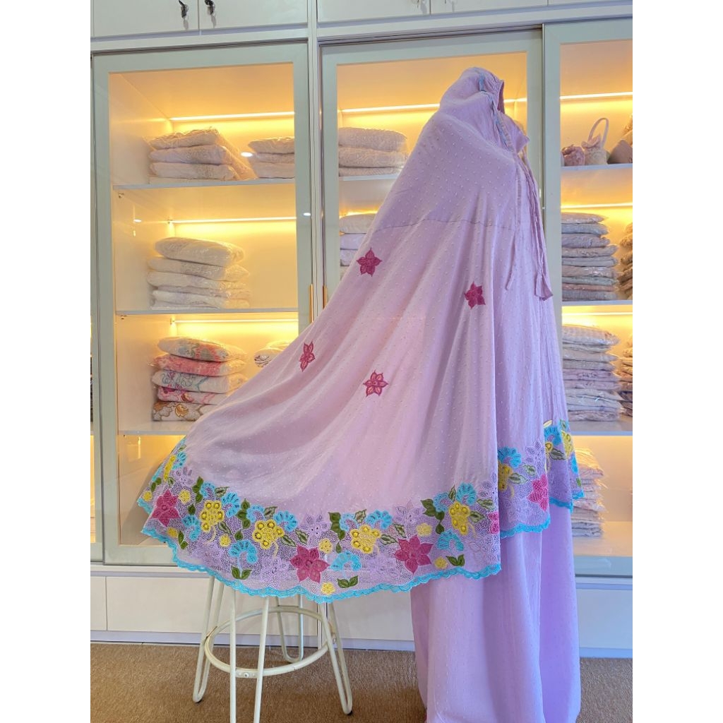 Mukena Rubia kerancang warna