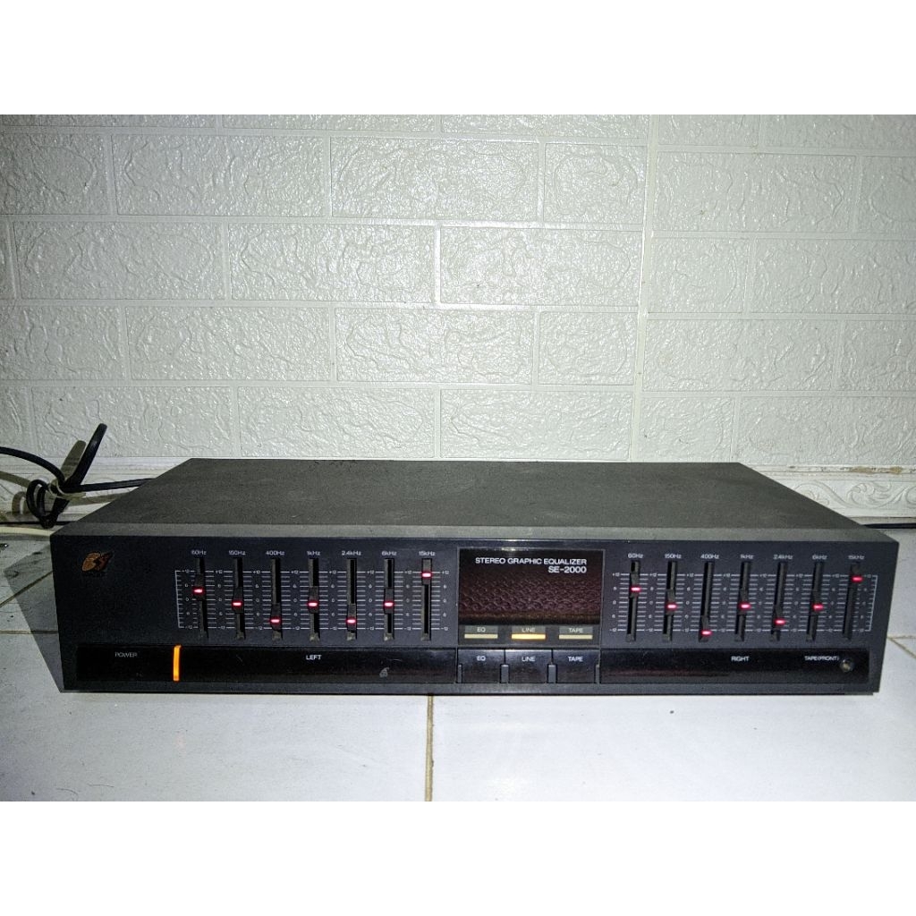 Equalizer sansui se-2000