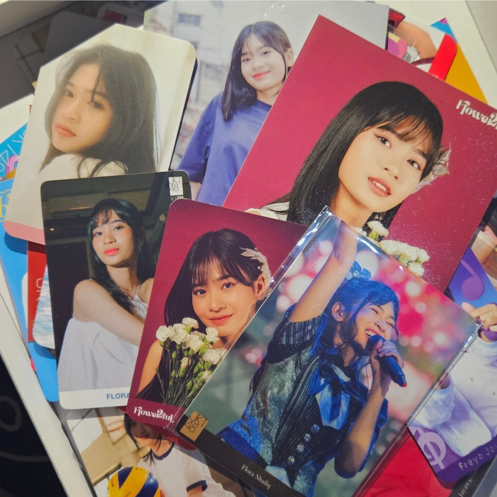 Set Photopack & Photocard Flora JKT48