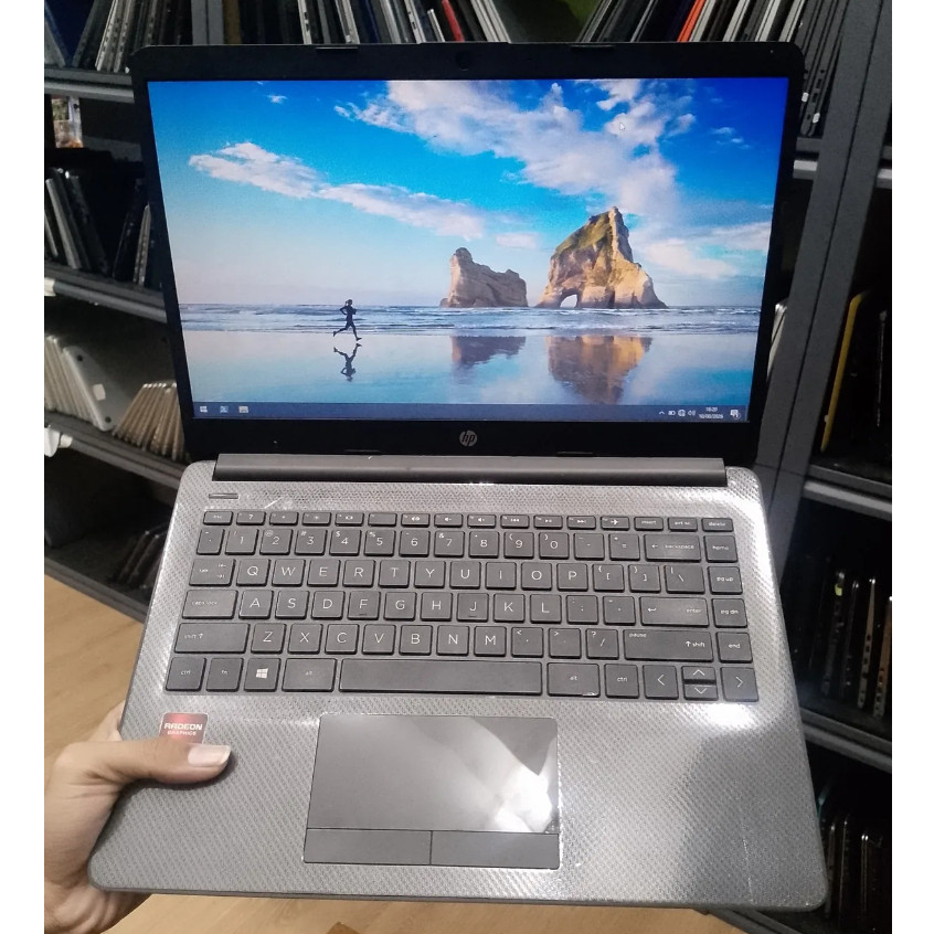 Laptop HP 245 G8 AMD Athlon Silver 3050U 20GB SSD512GB Ringan Untuk Dibawa Second Berkualitas Bergar