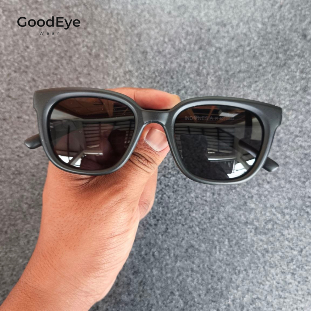 Kacamata Hitam Bold Sunglasses Pria Wanita Terbaru - R4010