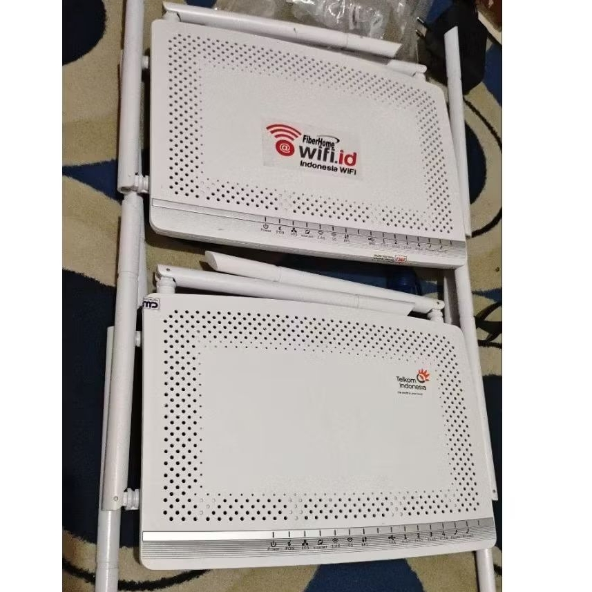 30 ONT FIBERHOME PREMIUM + ADAPTOR ORIGINAL 12V 2A MIX