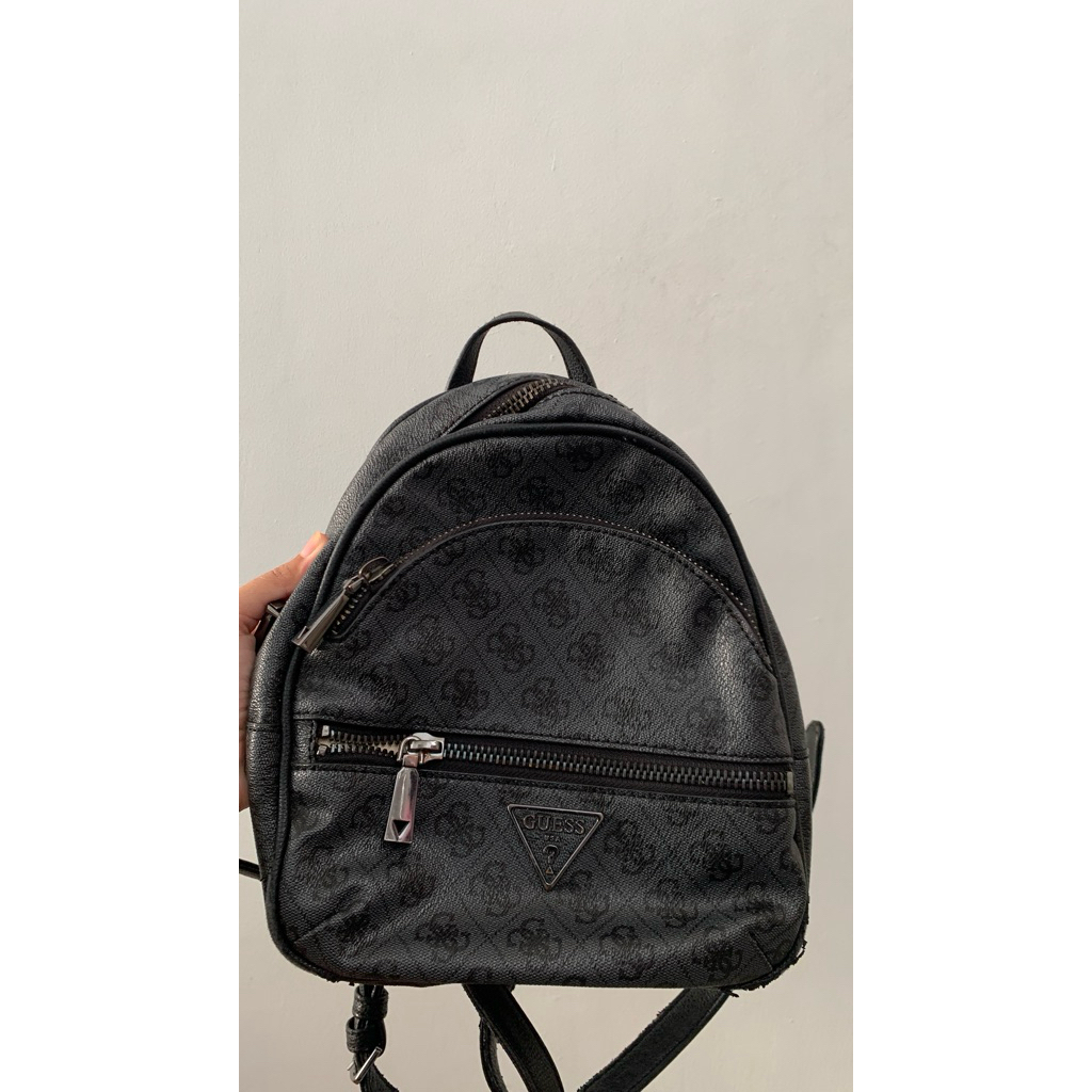 Guess Backpack Preloved