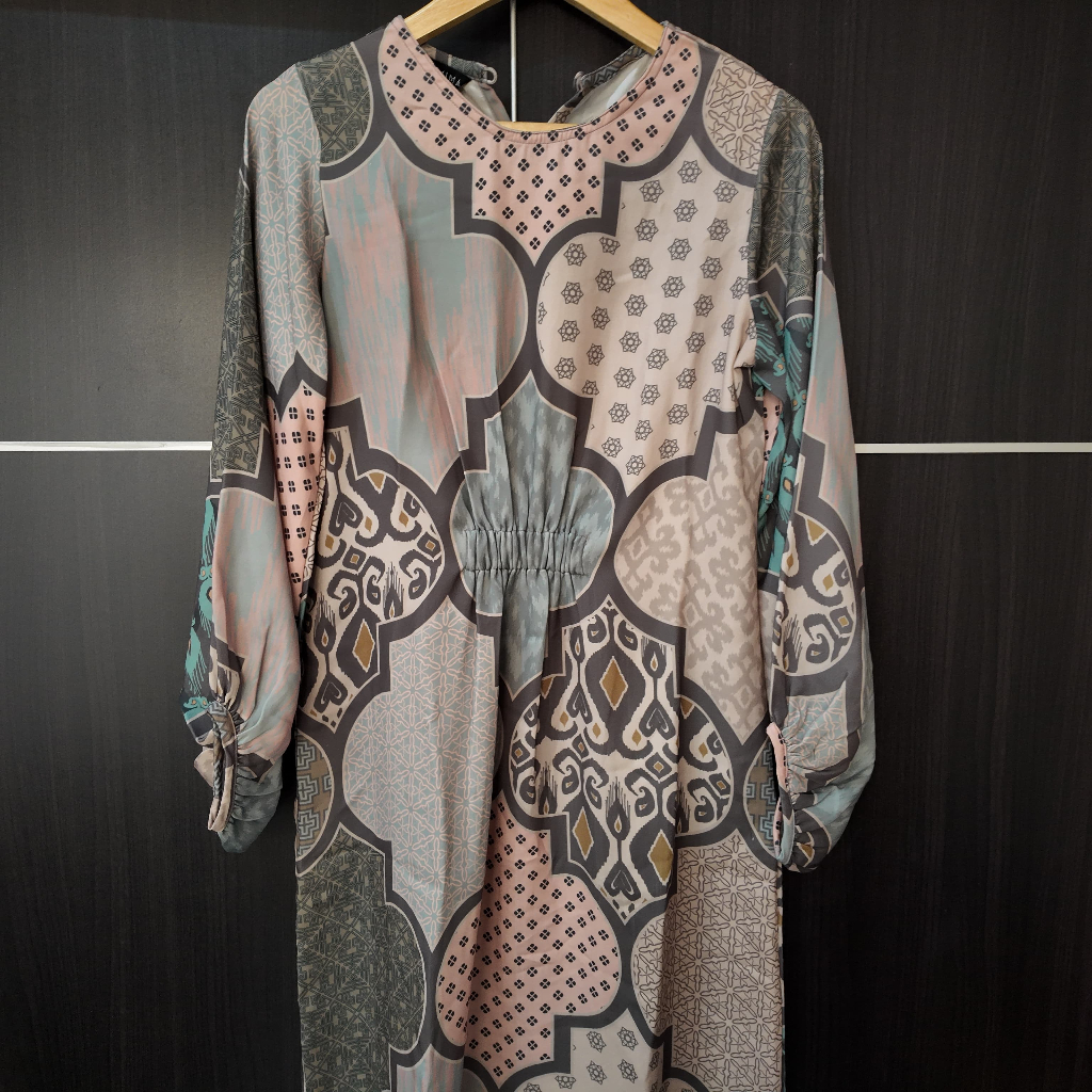 PRELOVED - Tunik Abu - Kamima - UKURAN S