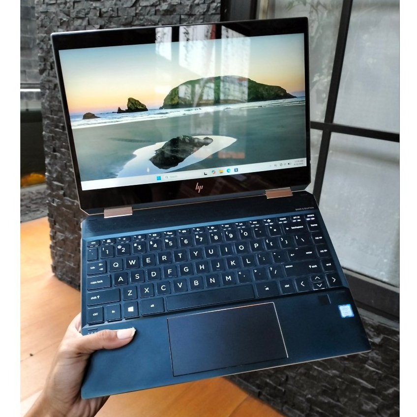 Laptop HP Spectre X360 Convertible 13-ap0055TU Intel Core i7-8565U Ram 16Gb Ssd 512Gb