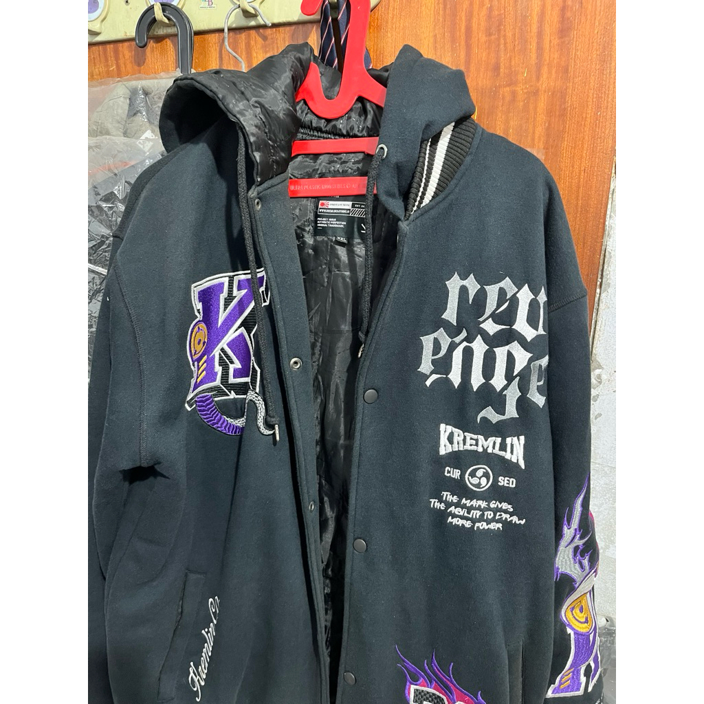 Jaket Varsity Kremlin Revenge