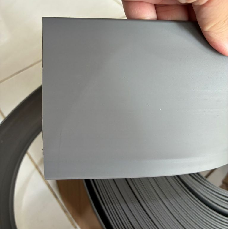 Skirting PVC Motif Plain/Plint/Cove Base Motif Plain Abu Tua