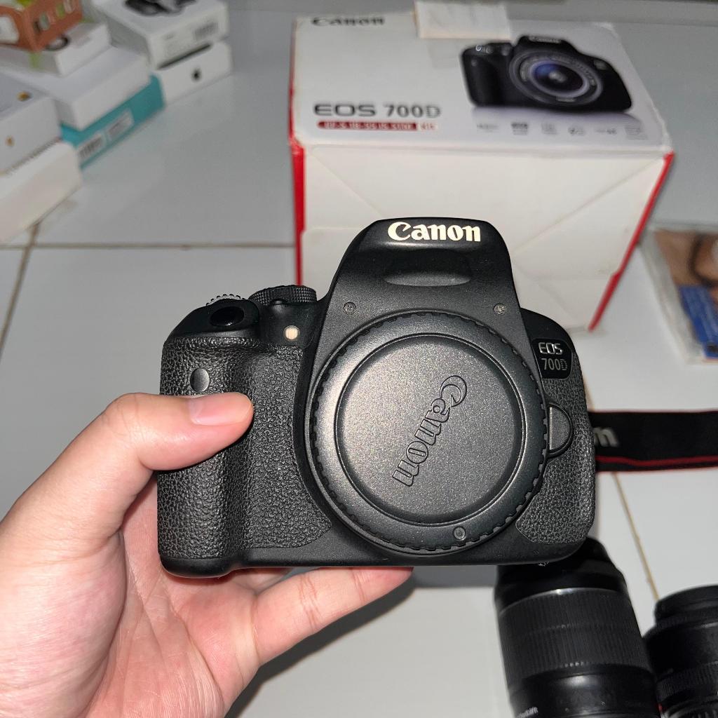 CANON 700D + KIT LENS 18-55MM (BEKAS)