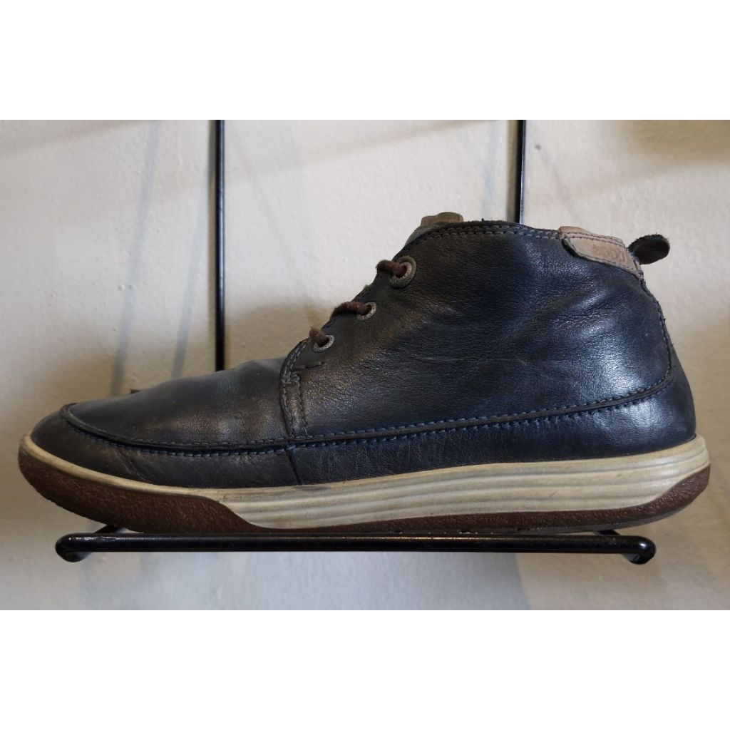 Sepatu Ecco