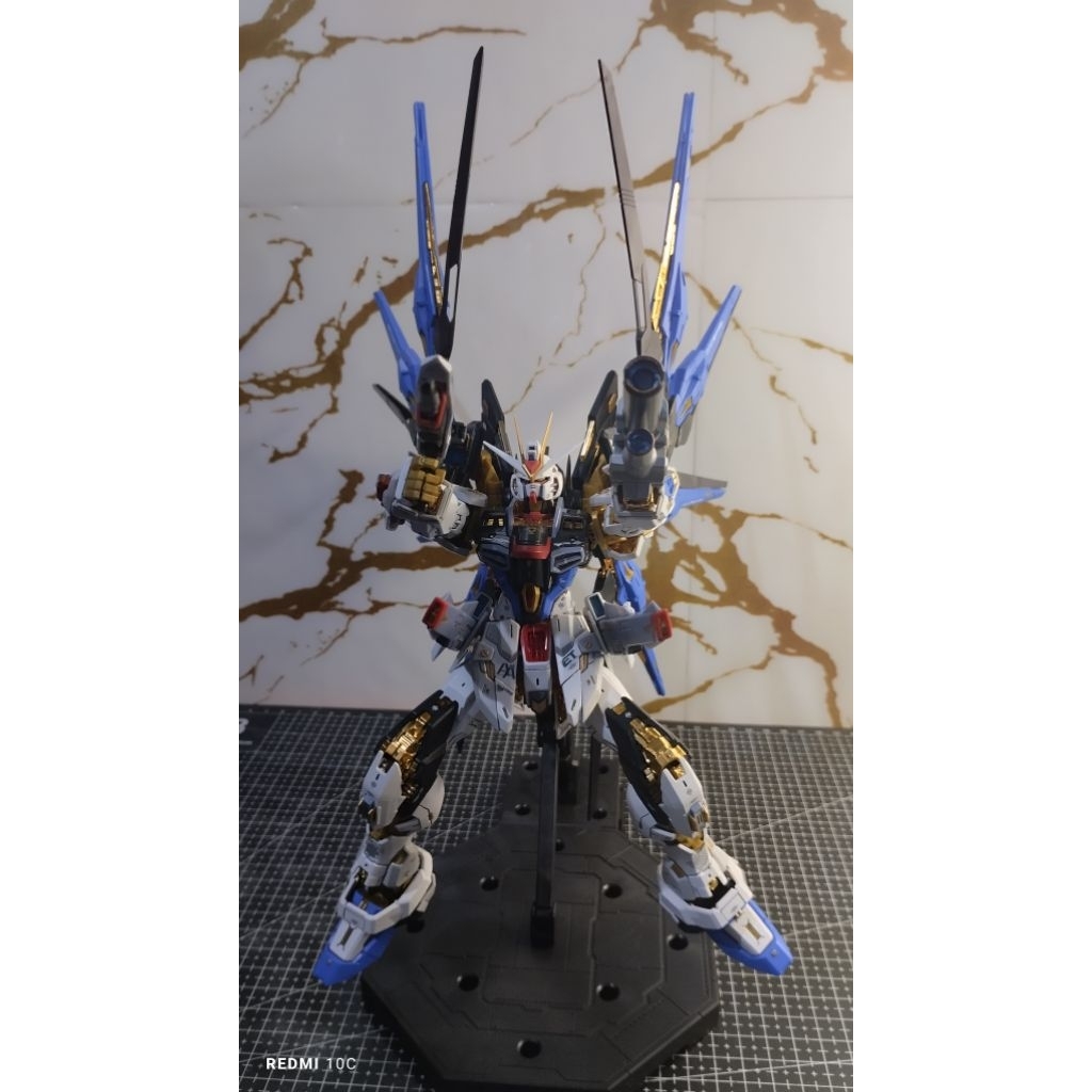 mgex sf bandai losse no box,no book,sudah rakit