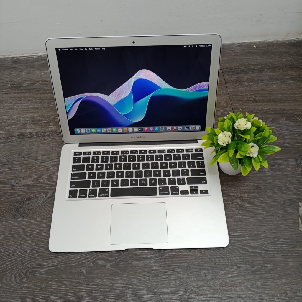 MacBook Air 13 inch 2017 intel core i5 RAM 8GB SSD 128/256GB second mulus