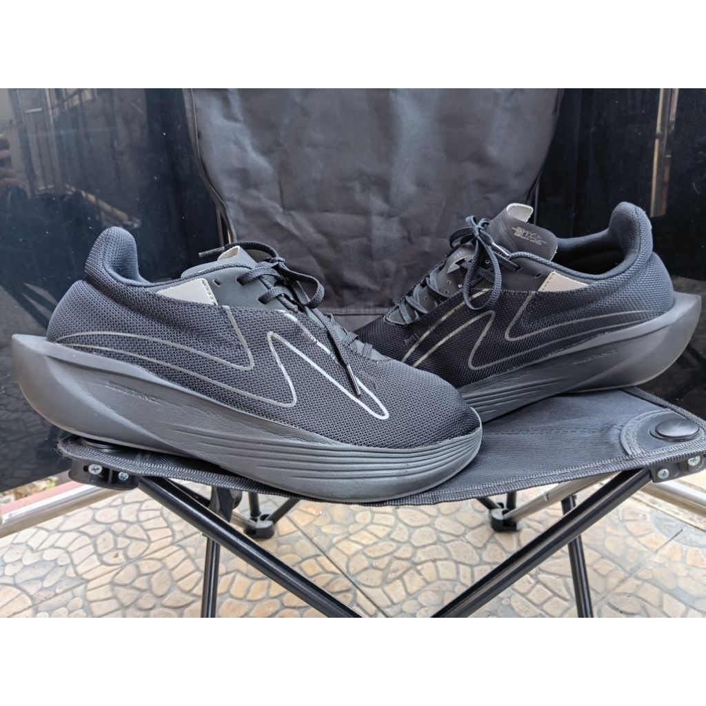 sepatu second specs running size 45
