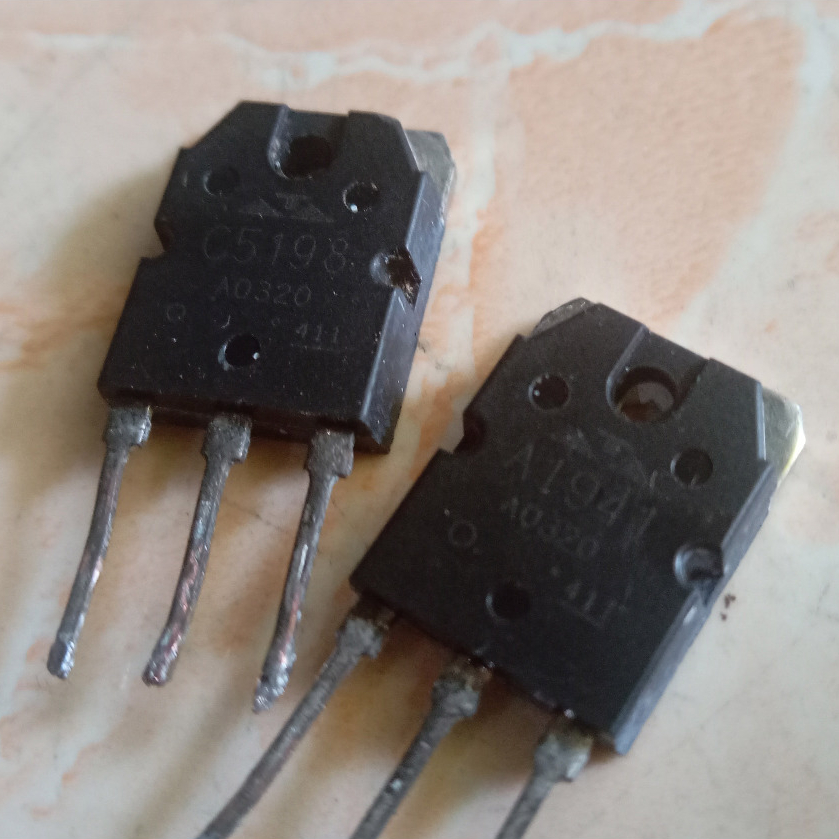 Transistor 4 Set Transistor Final Power Amplifier  C5198 A1941 ( Komponen Cabutan/Bekas )