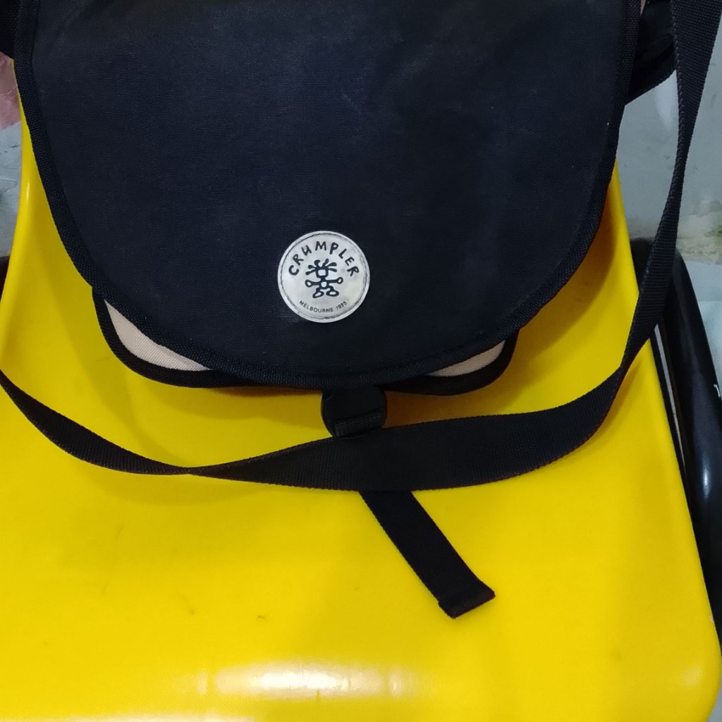 CRUMPLER The Quarfie Sling Bag tas Selempang Pria AUTHENTiC WITH TAG