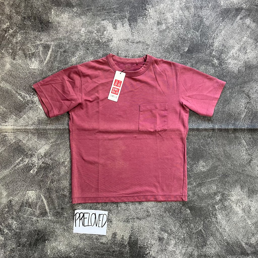 Tshirt Uniqlo U Airsm Pocket Kaos Oversize Pink Ukuran 160 Kids Remaja