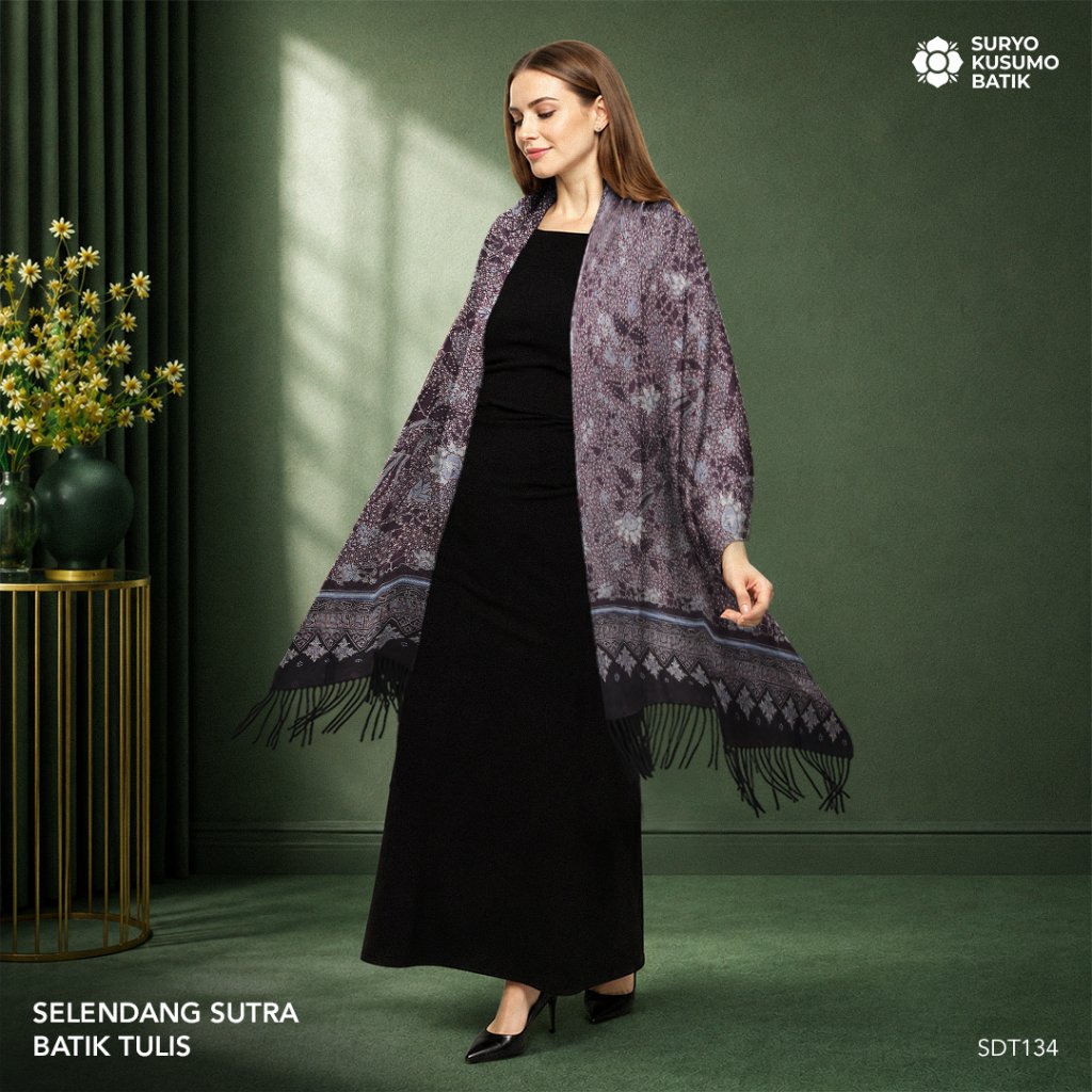 Suryo Kusumo Batik - Kain Selendang Batik Tulis Sutra Wanita  SLD4