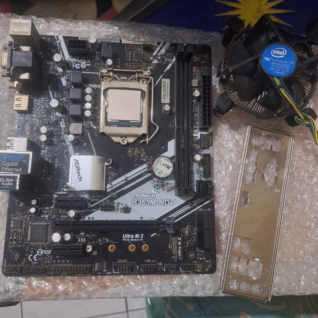 Paket Processor Intel Core i5 9400F Mobo Asrock B365M-HDV + Fan