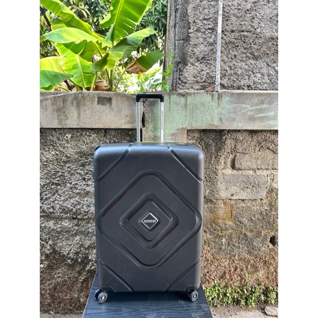 koper american tourister 30 inch series trigard frame