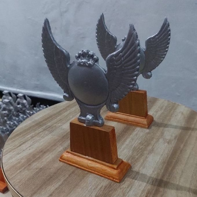 TROPHY/ PIALA LOMBA BURUNG BERKICAU RESIN BERKUALITAS