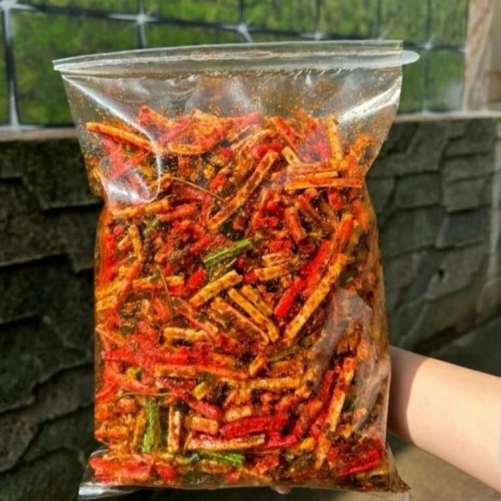 

Kerupuk jaat / beton bantat pedas daun jeruk kemasan 1 kg seblak kering pedas gurih khas Bandung