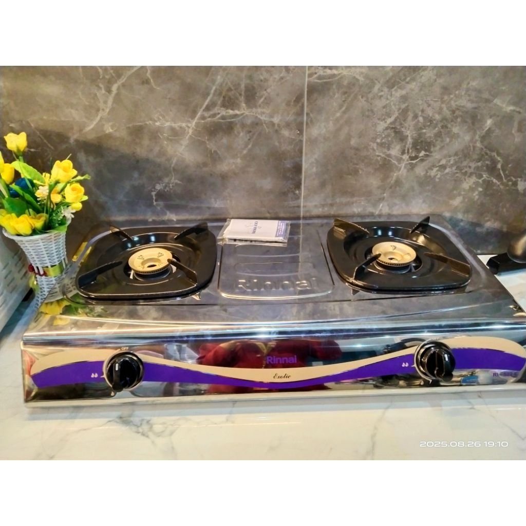 KOMPOR GAS RINNAI 2 TUNGKU BAHAN STAINLESS
