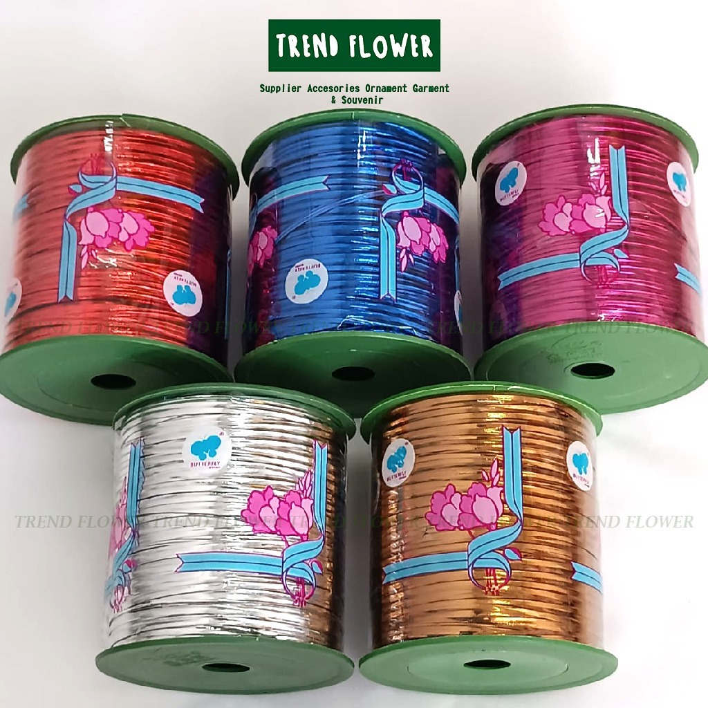 

Kawat Metalik 500 yard - Kawat Souvenir - Besi Kawat 500 Yard Warna Mengkilap untuk Hantaran Kado Dekorasi Souvenir, dan Aksesoris Bunga