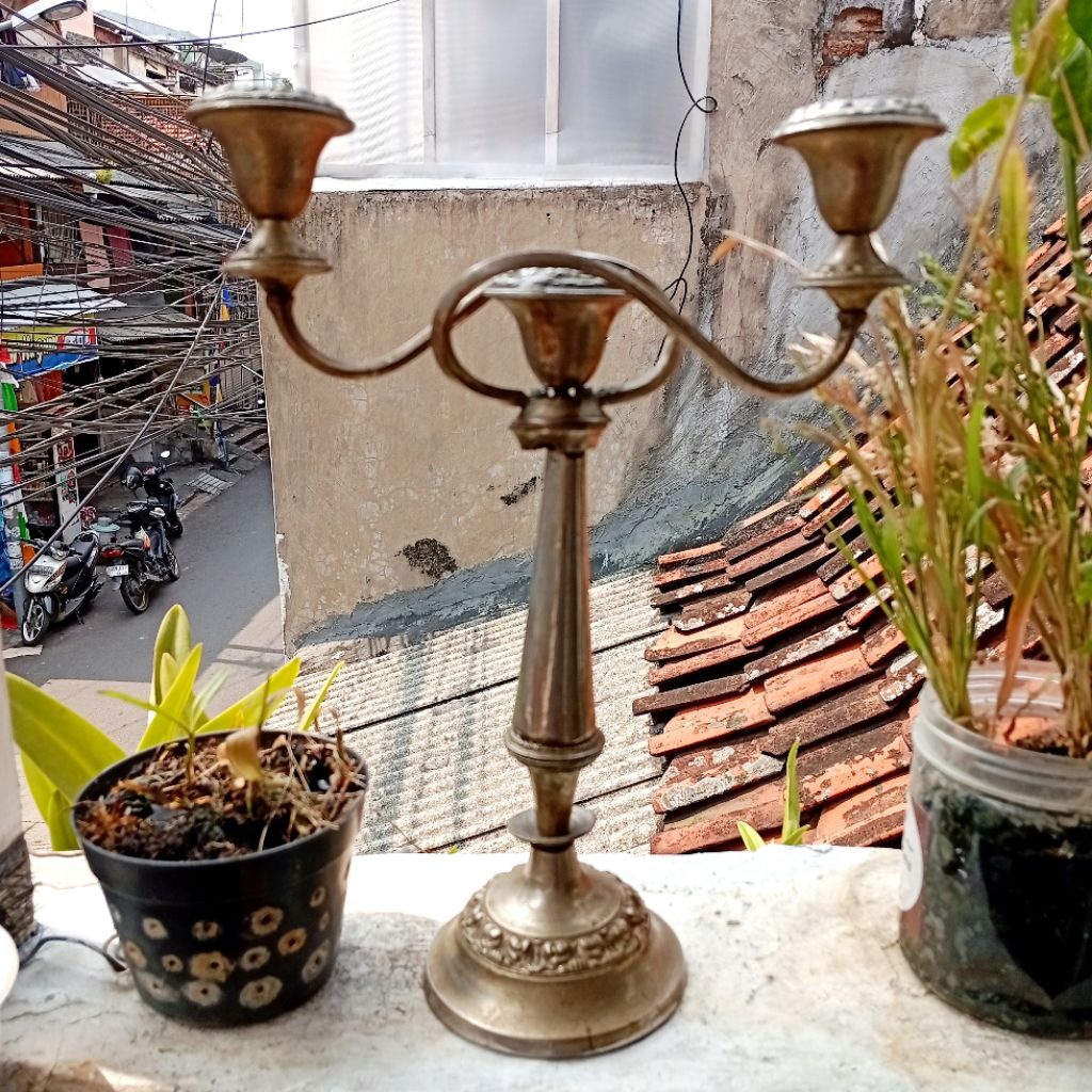 Tempat Lilin Antik Bahan Kuningan