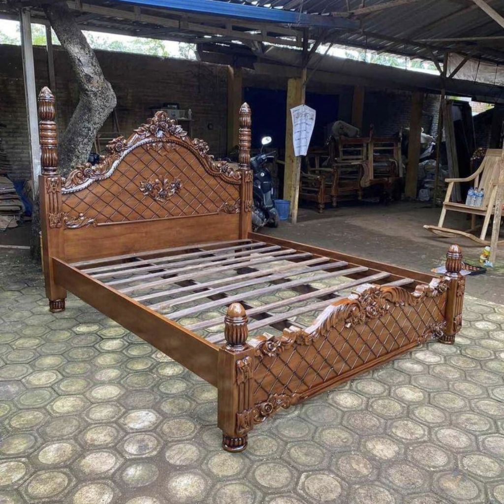 Tempat Tidur Dipan Ukir Monalisa Jati Jepara