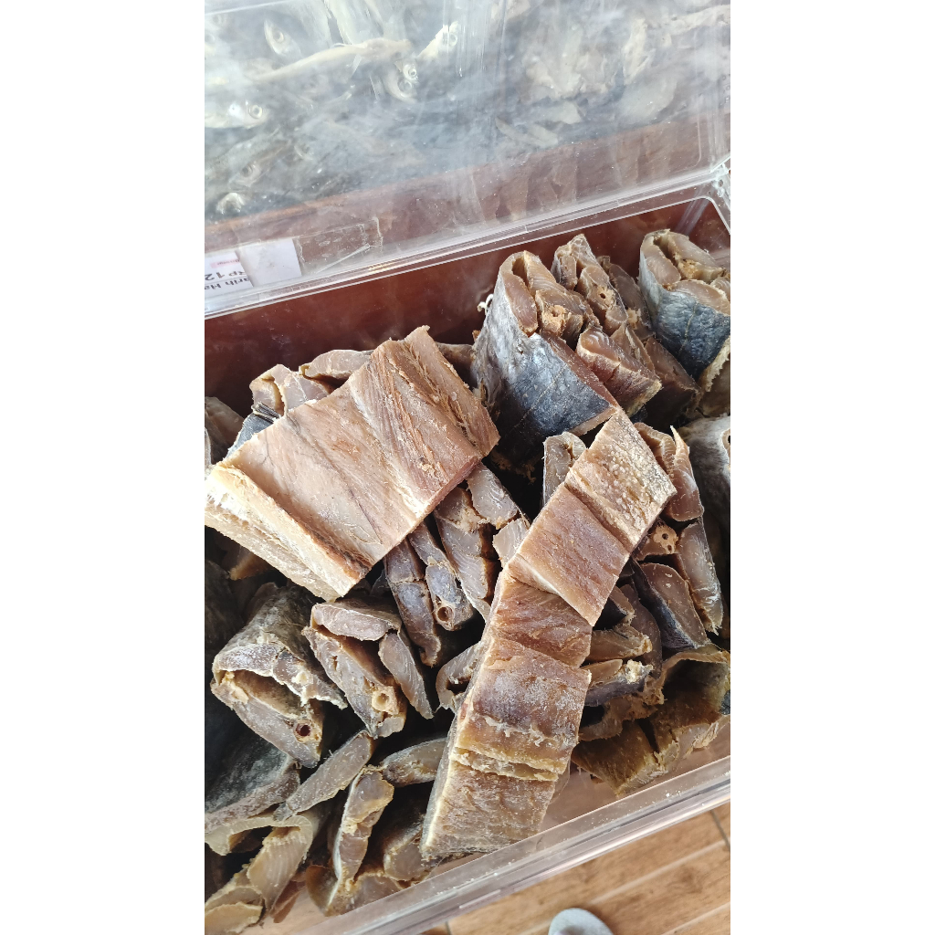 

Telang Tenggiri Full Daging – Ikan Asin Khas Banjar Gurih Nikmat