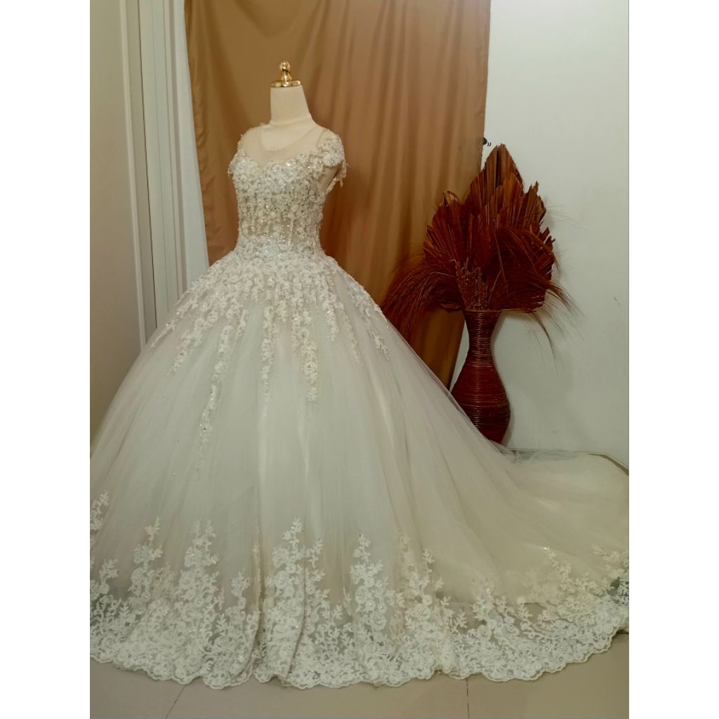 sewa gaun pengantin-sewa wedding dress-sewa baju pengantin