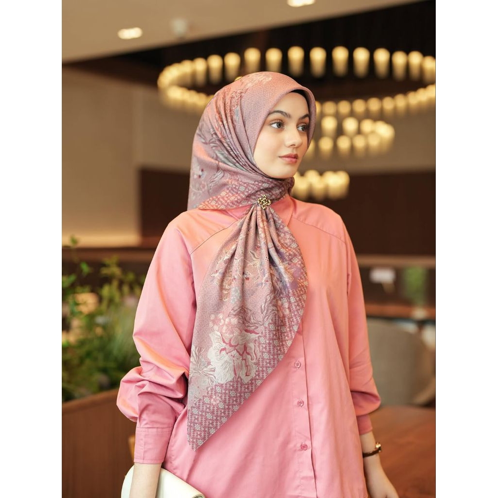 HEAVEN LIGHTS AGRA SCARF