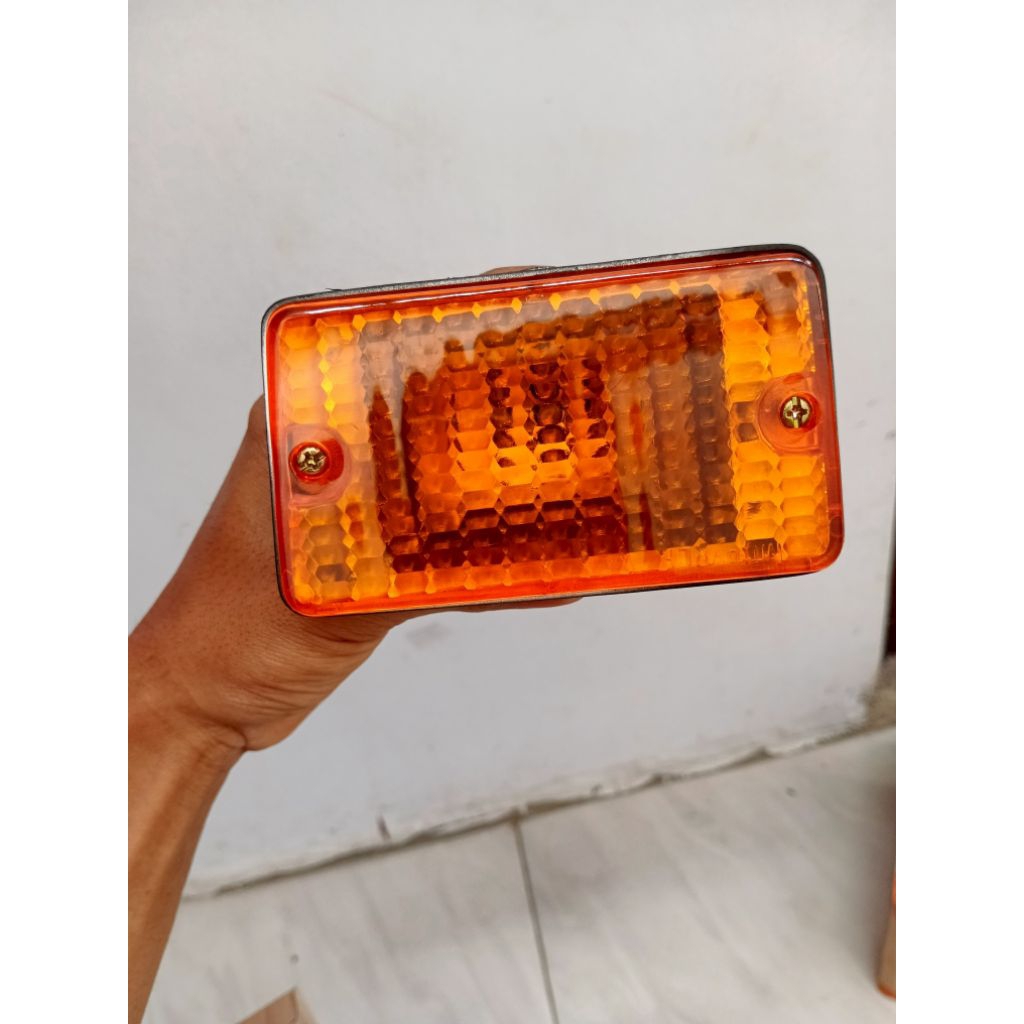Lampu Sein Bemper Depan L300