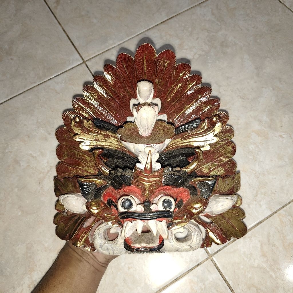 pajangan patung topeng jadul kuno antik dari kayu
