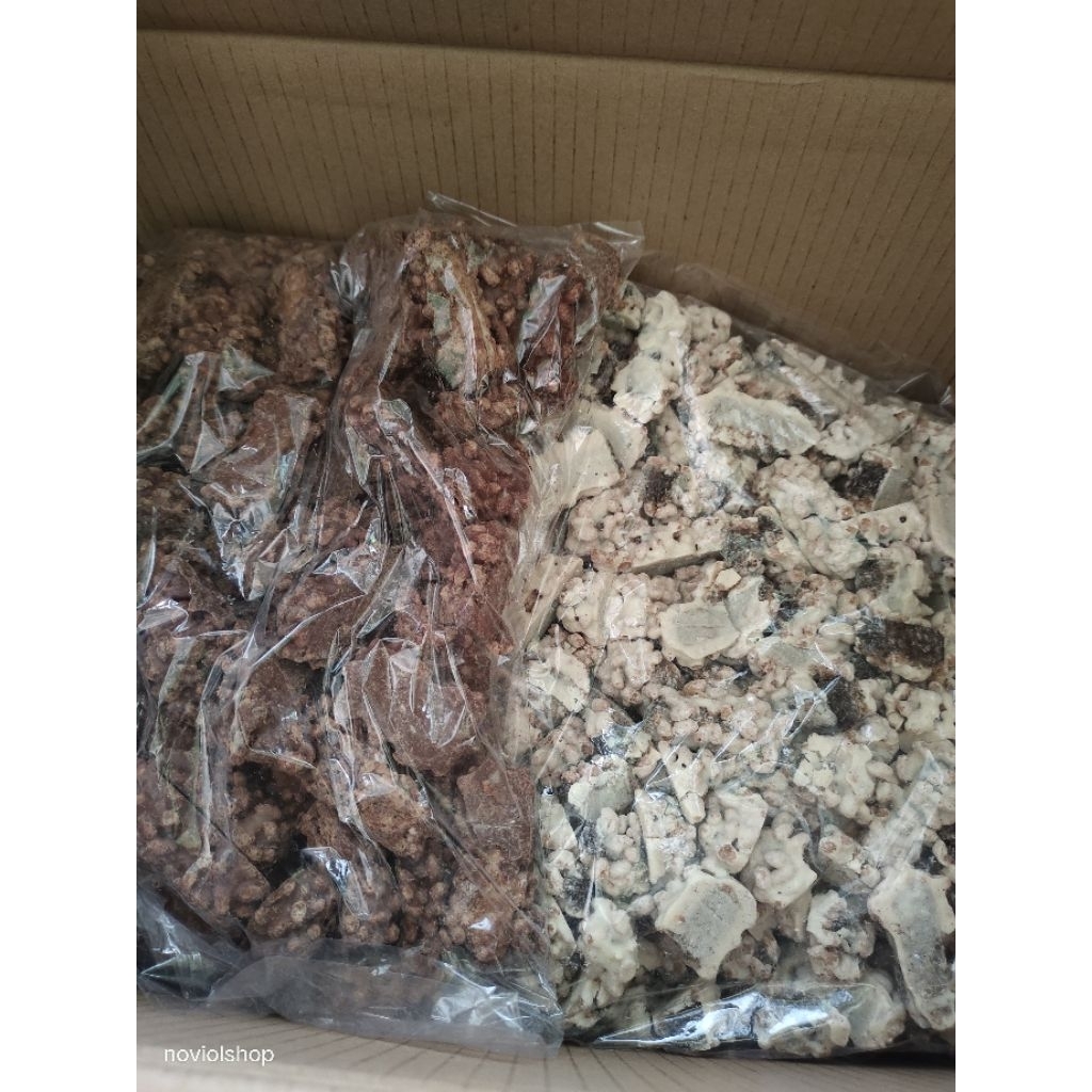 

patahan top 1kg coklat & white/vanila cemilan coklat best seller