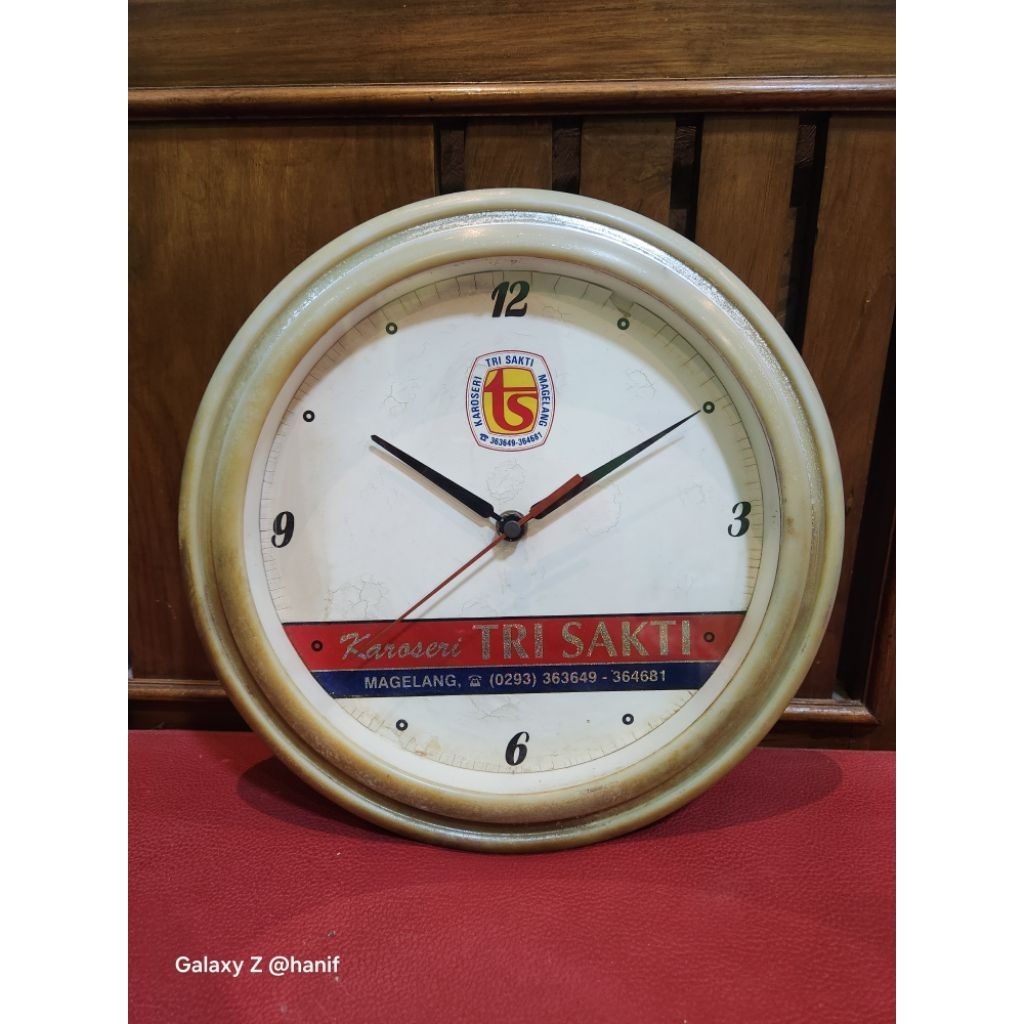 jam dinding iklan karoseri tri sakti lawas jadul