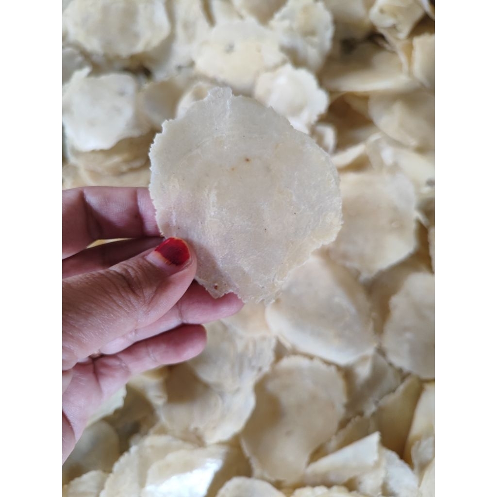 

Emping melinjo LB (3-4 biji melinjo) 1 Kg Netto