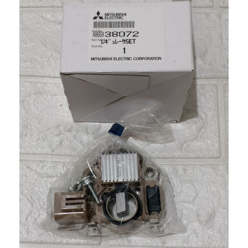 IC Regulator Alternator Ford Ranger 12V Original MEC Japan