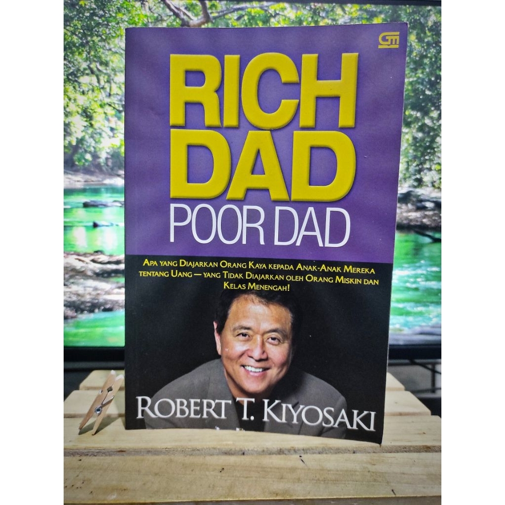 BUKU RICH DAD POOR DAD - ROBERT KIYOSAKI - ORIGINAL BEKAS